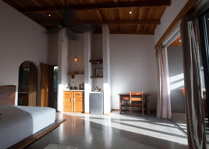 Iluminar Beachfront Aparthotel 4*